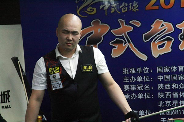 合影露歪嘴 合影露歪嘴