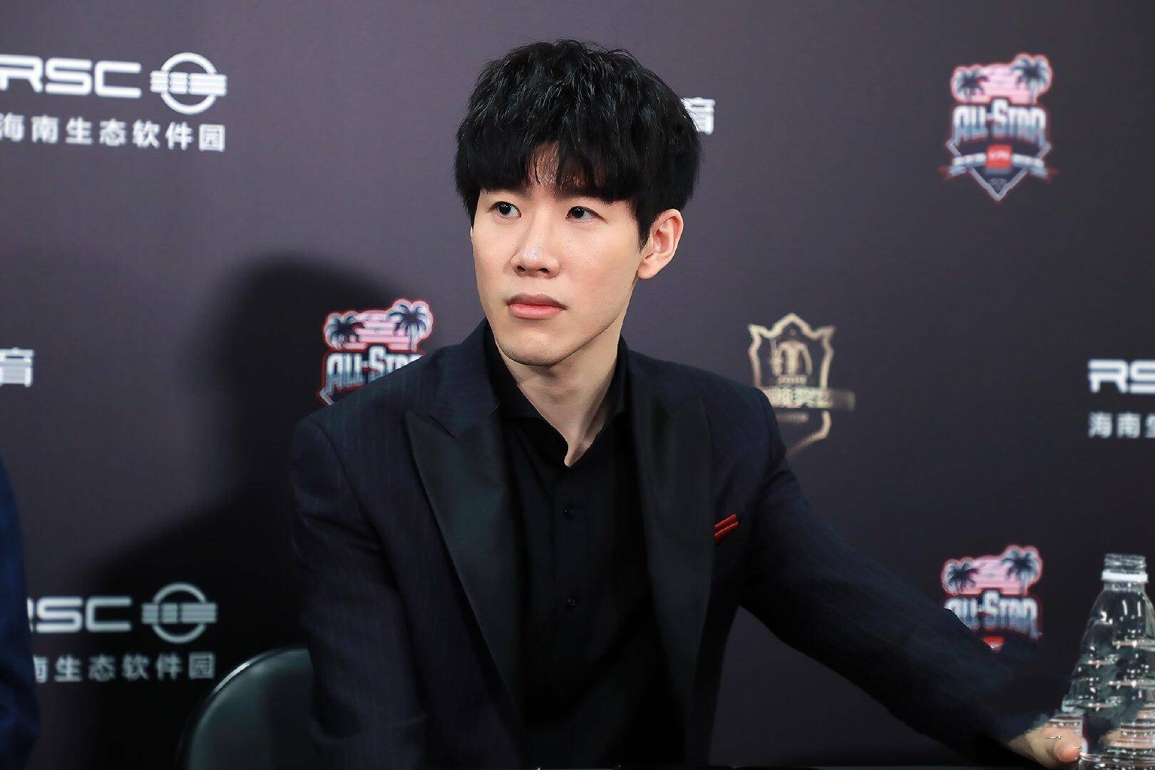 随后通过暂 随后通过暂